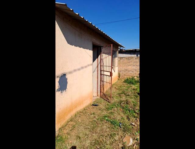 4 BEDROOM HOUSE FOR SALE IN VLAKFONTEIN